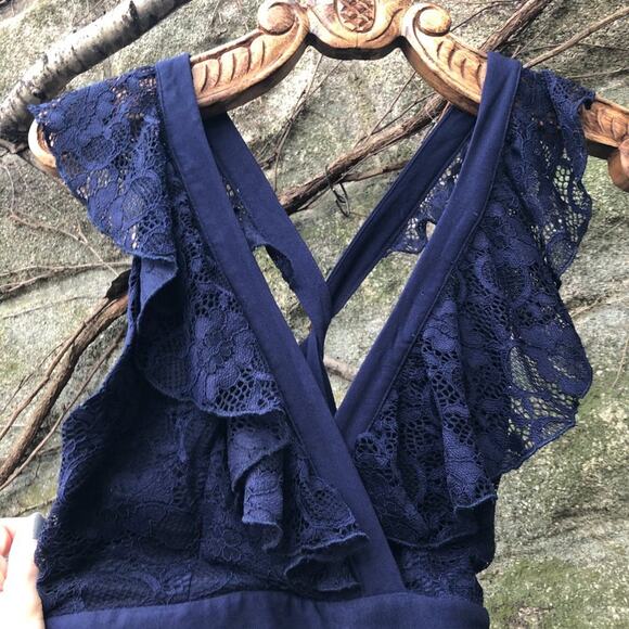 ASOS Twist Back Lace Ruffle Plunging V Neck Wide Leg Jumpsuit Blue 8 NWT - Picture 3 of 10